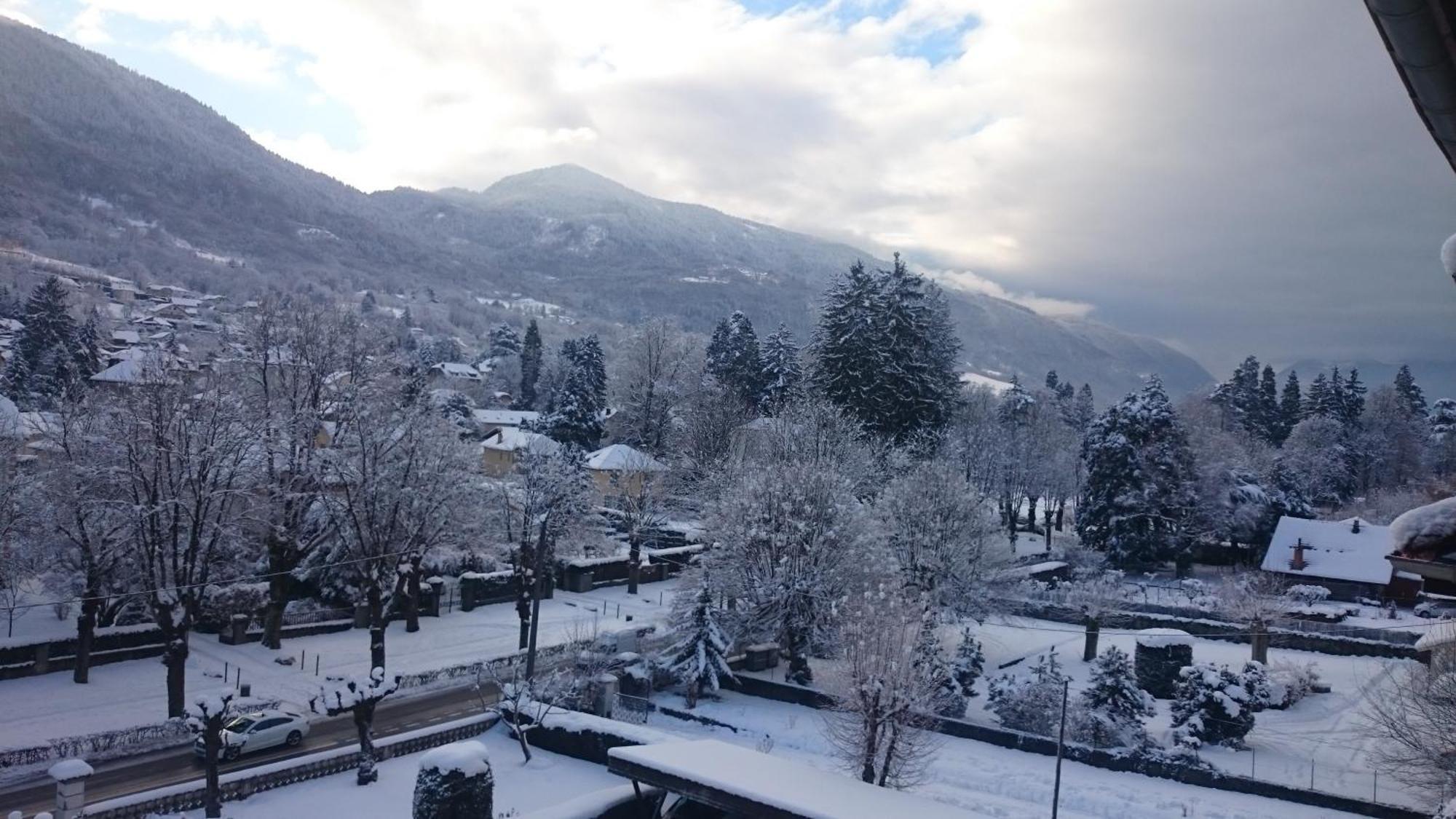 Vaulnaveys-le-Haut Le T2 Douillet D'Uriage - Residence Le Louvre - Cure Thermale Uriage- Proche Chamrousse - Jusqu'A 3 Personnes - Region Agreable En Toute Saison מראה חיצוני תמונה
